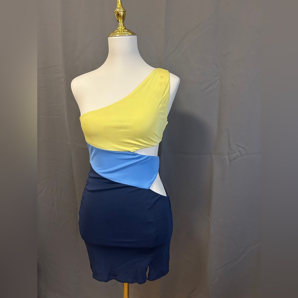 ✨ Colorblock One-Shoulder Bodycon Mini Dress ✨